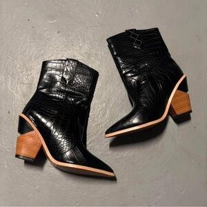 Black Croc-Embossed Pointed Western Ankle Boots with Natural Trim